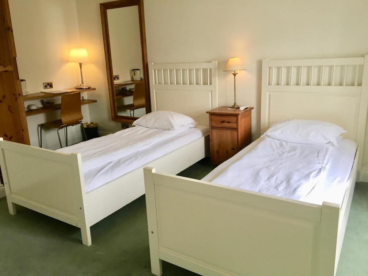 Thornhill Inn Екстериор снимка