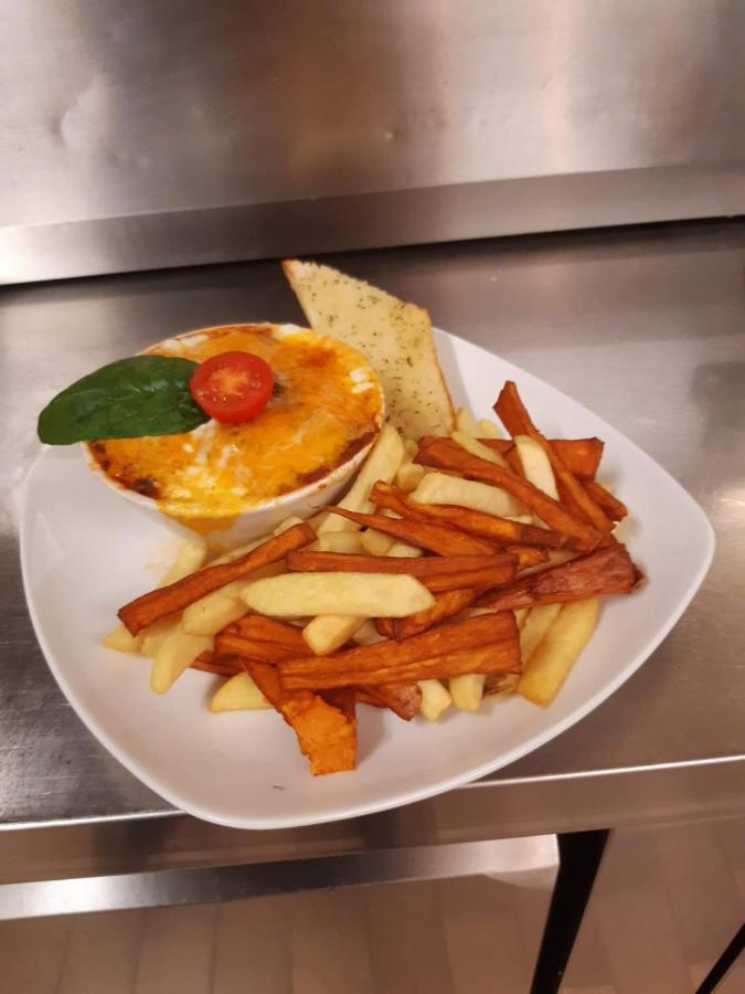 Thornhill Inn Екстериор снимка